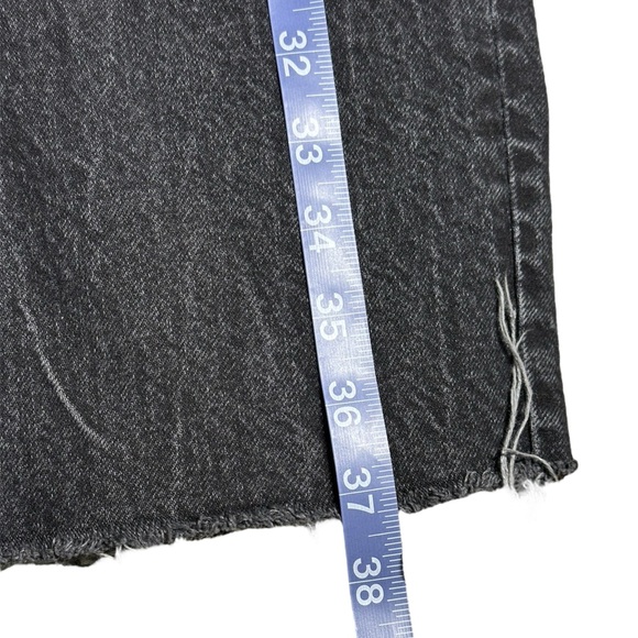 Zara Women’s Mom Fit High Rise Black Distressed Jeans Size 4 EUR 6 - Picture 7 of 8